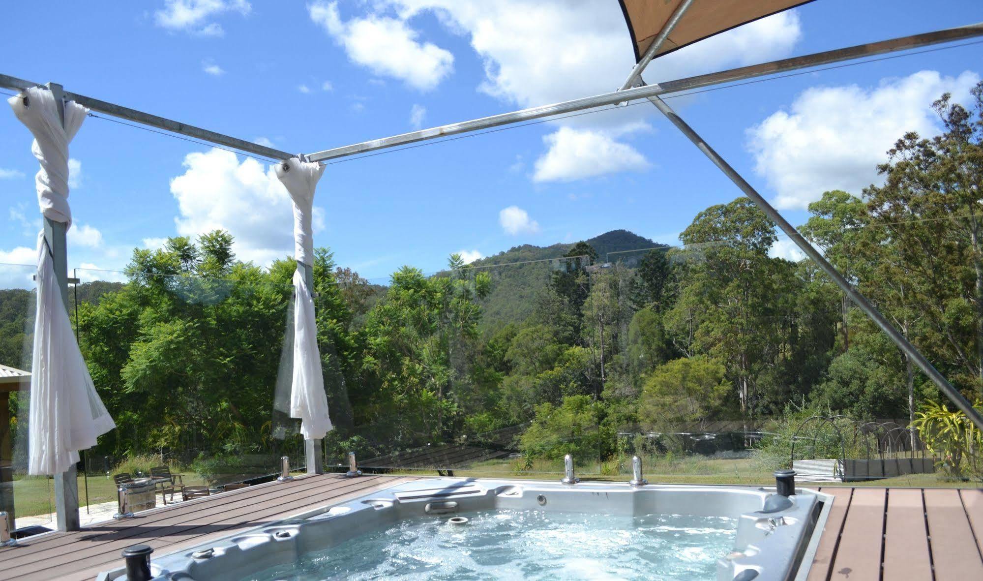 ホテル Tuckers Retreat Canungra エクステリア 写真
