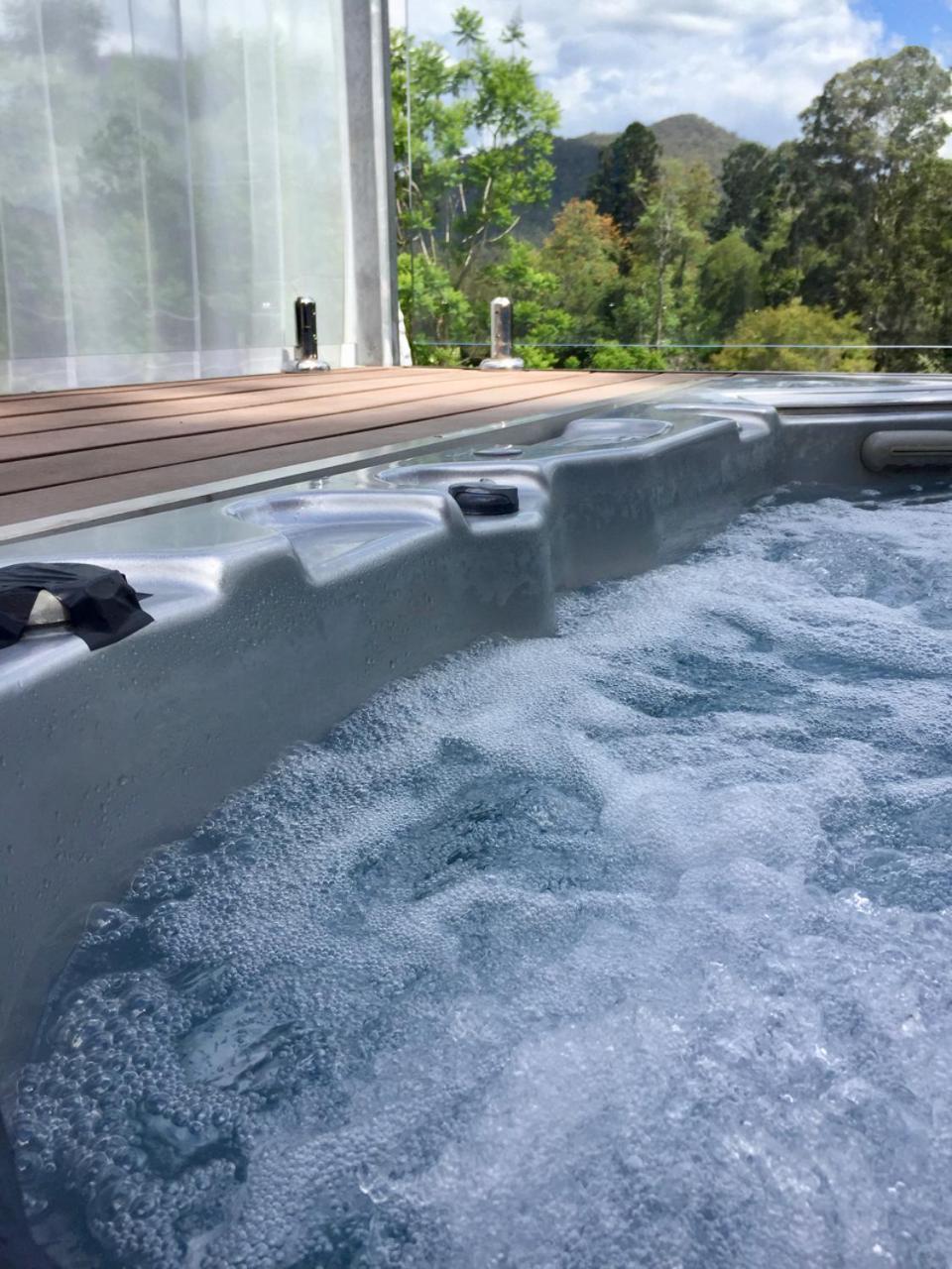 ホテル Tuckers Retreat Canungra エクステリア 写真