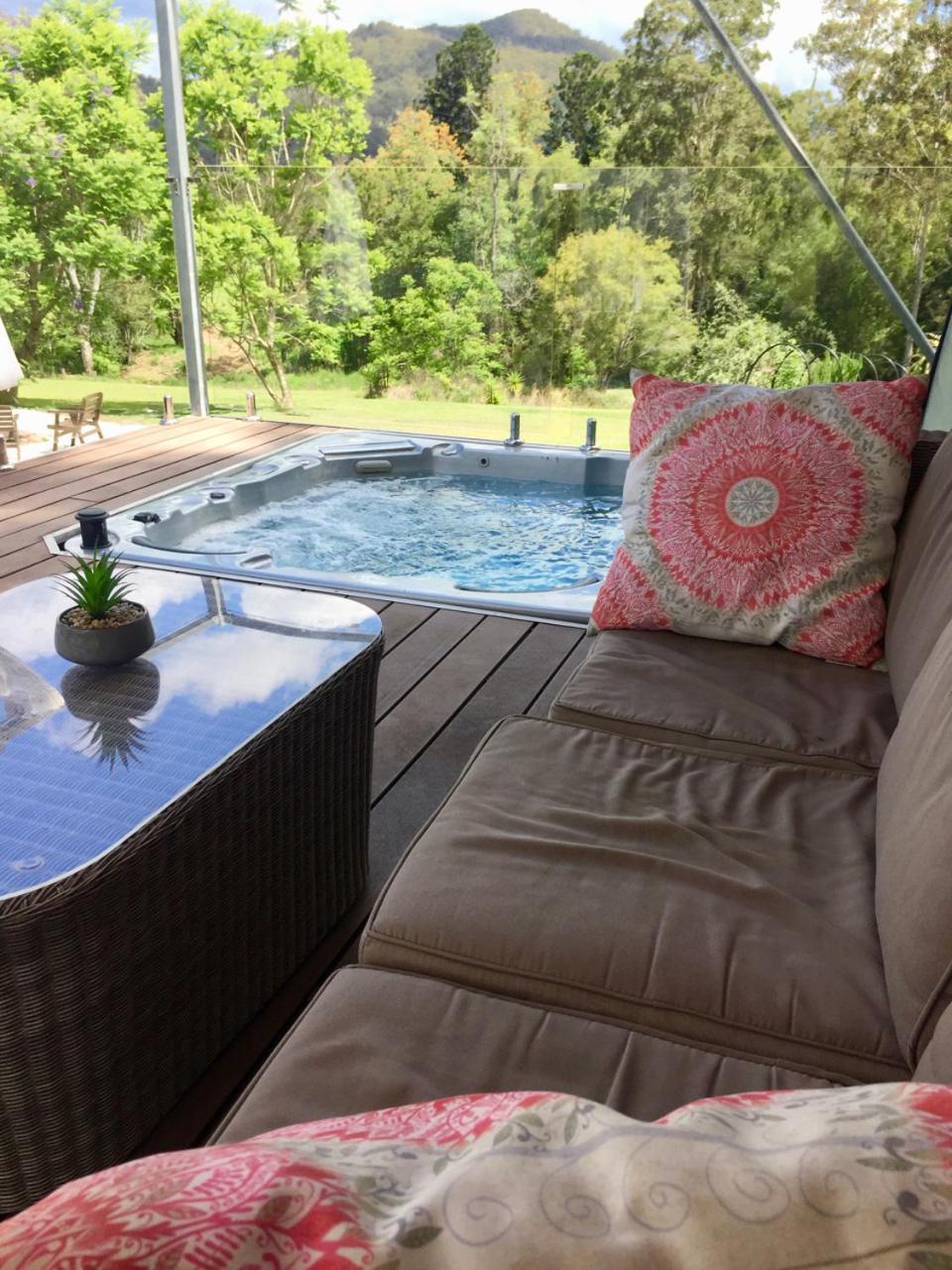 ホテル Tuckers Retreat Canungra エクステリア 写真